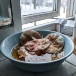 Jedním z oblíbených zvyků je proměnit vaši zimní péči o pleť v katastrofu. jednim-z-oblibenych-zvyku-je-promenit-vasi-zimni-peci-o.webp.webp